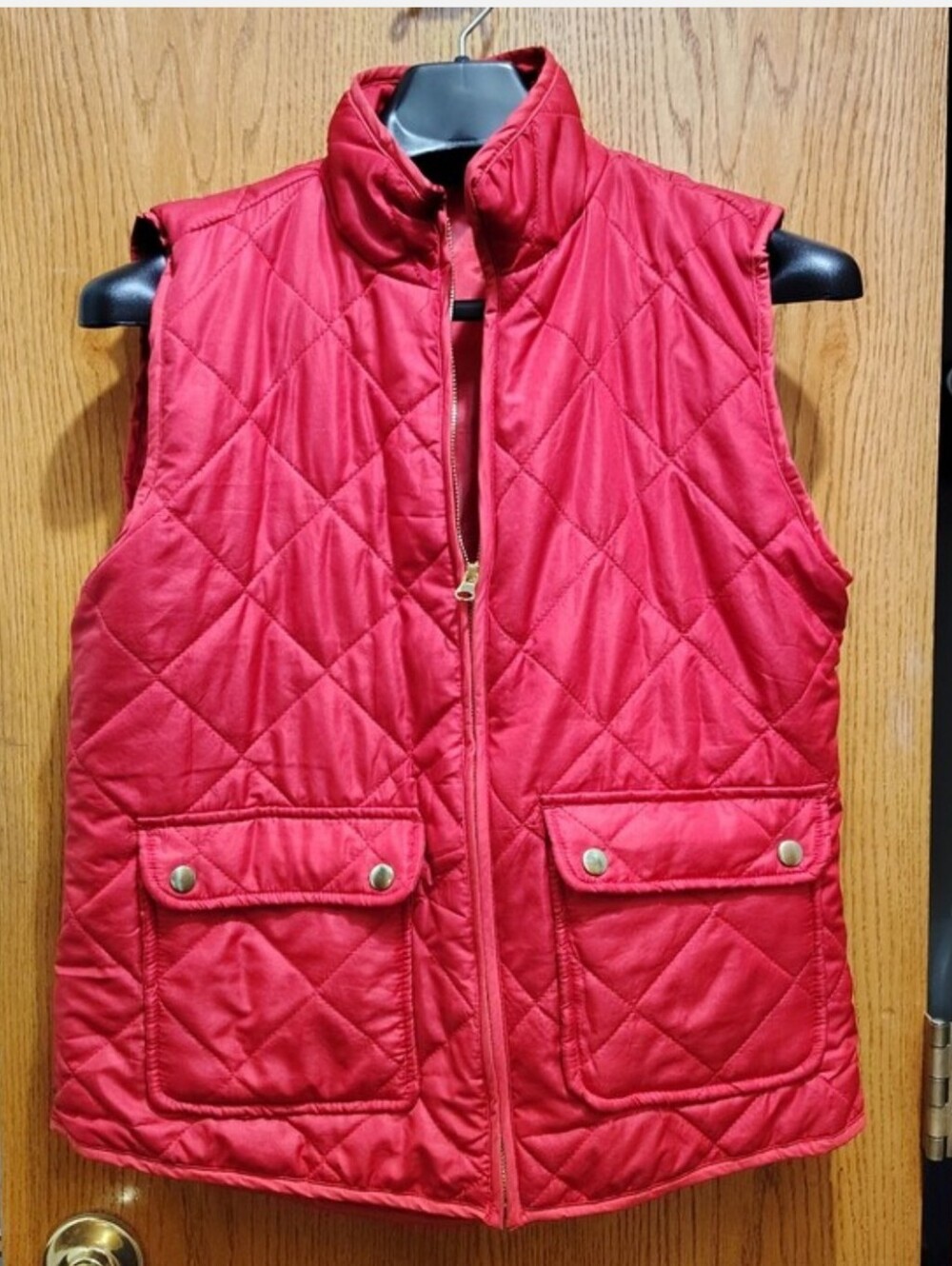 River Rose Size M Red Diamond Quilted Snap Pocket Zip Vest